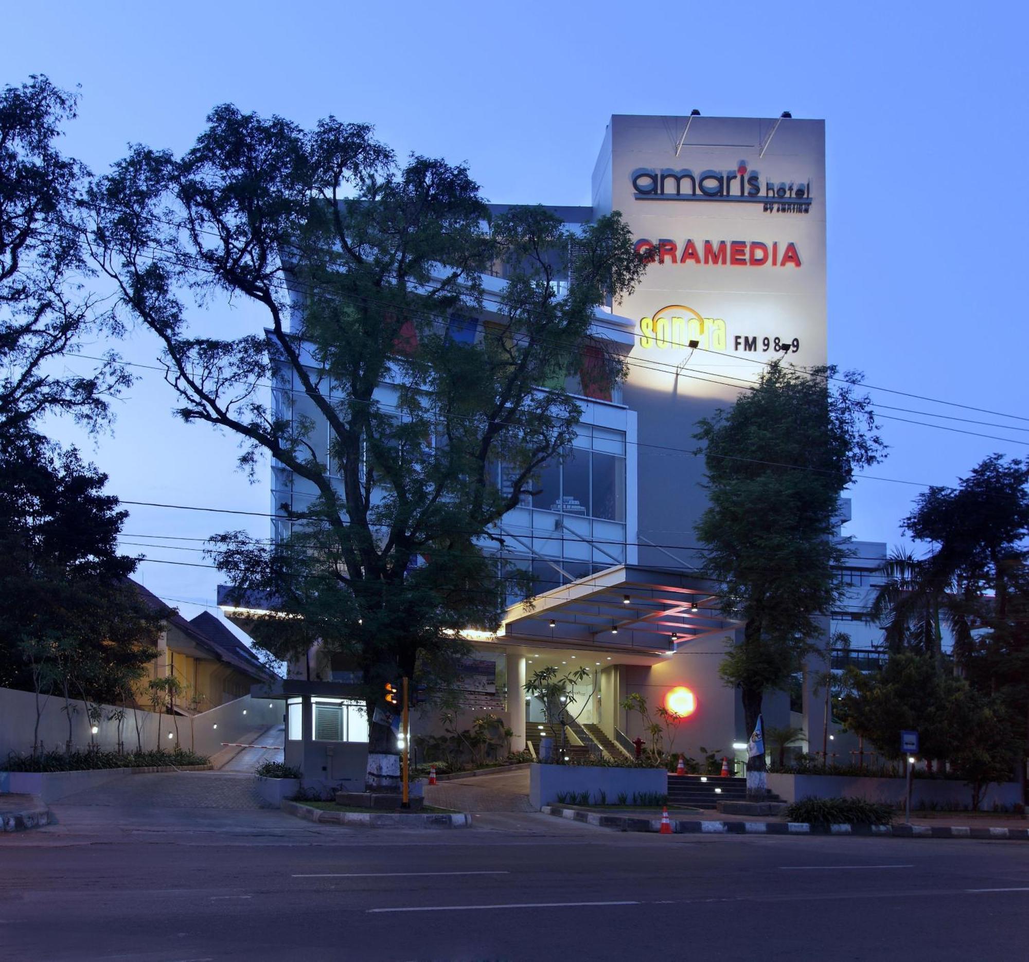 Amaris Hotel Pemuda Σεμαράνγκ Εξωτερικό φωτογραφία