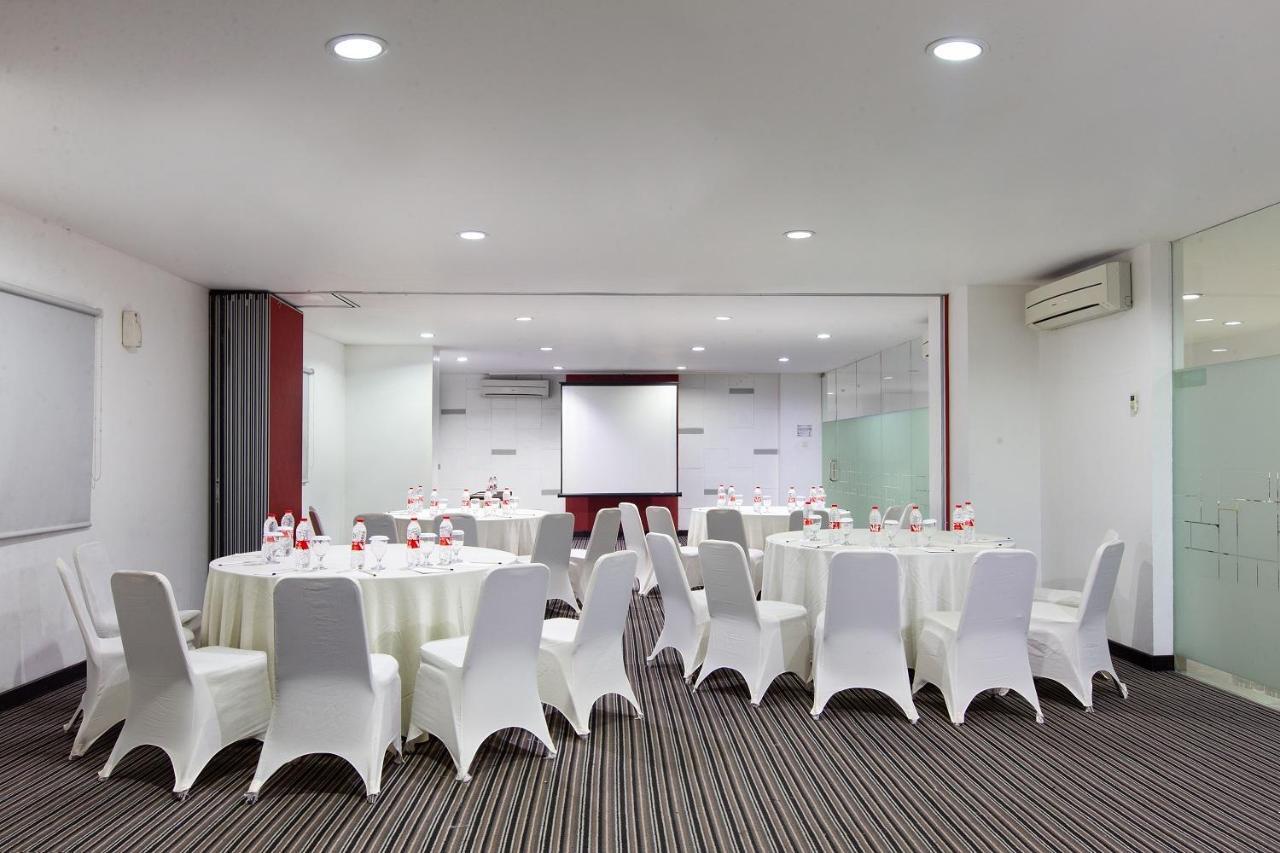 Amaris Hotel Pemuda Σεμαράνγκ Εξωτερικό φωτογραφία