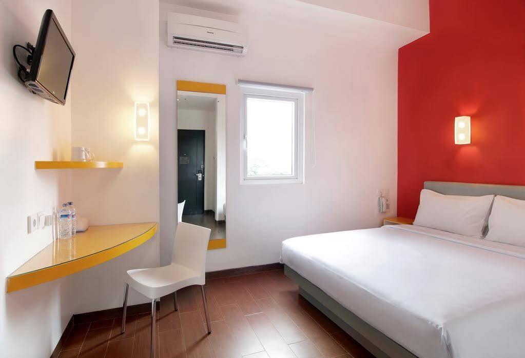 Amaris Hotel Pemuda Σεμαράνγκ Εξωτερικό φωτογραφία